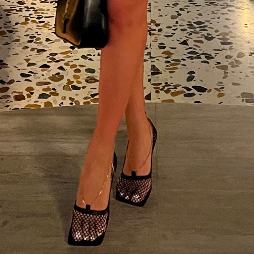 Authentic Bottega Veneta Stretch Pumps